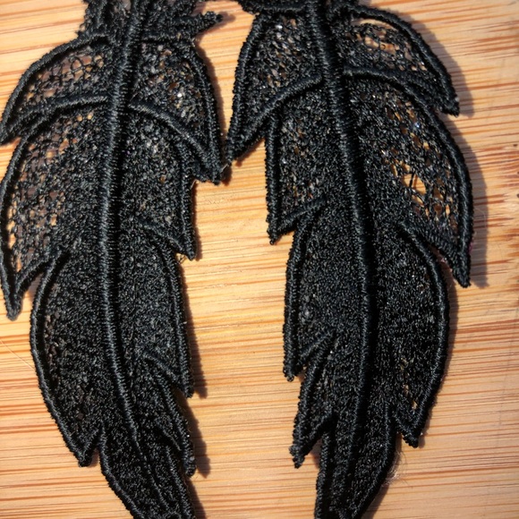 Embroidered Lace Feather Earrings - Picture 2 of 5